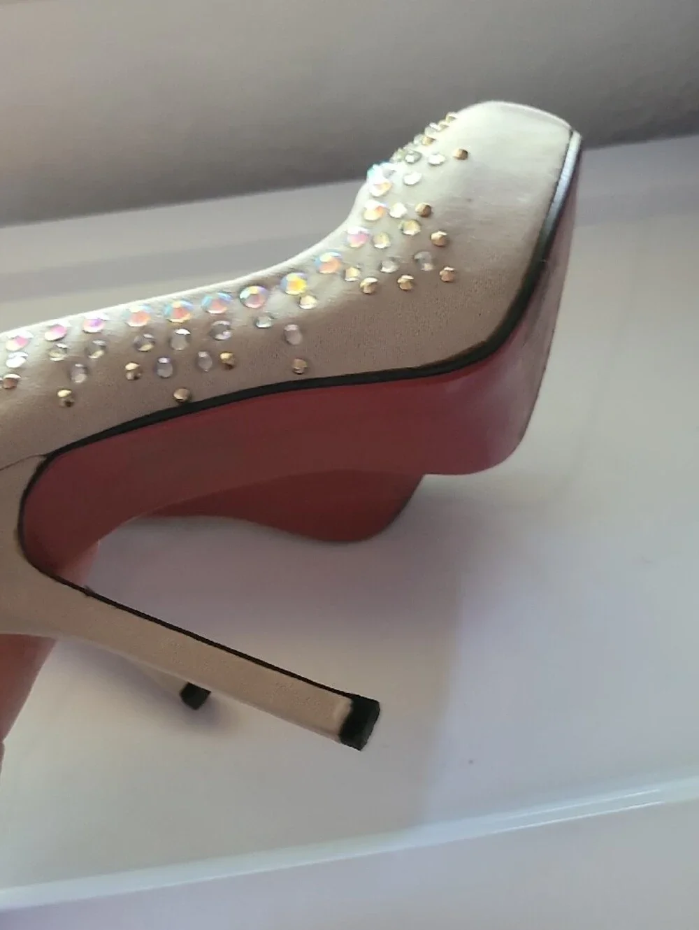 Nude Peep-Toe  Suede AB Crystal Embellished Pumps Size 8.5 EU39